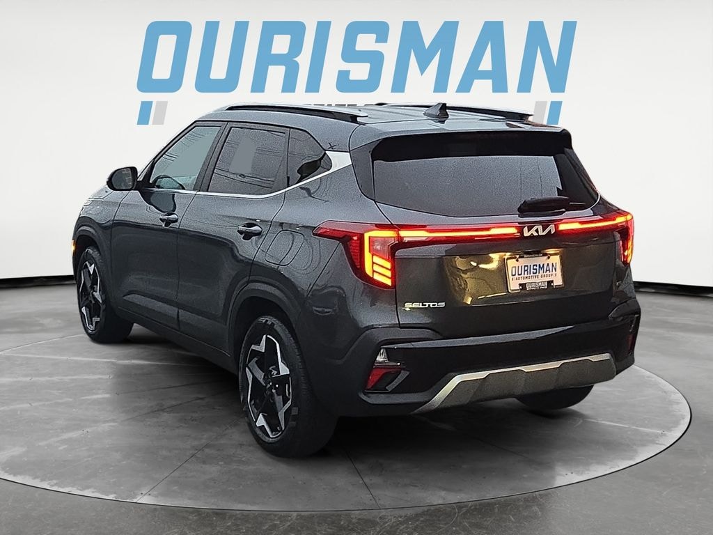 Used 2024 Kia Seltos EX SUV