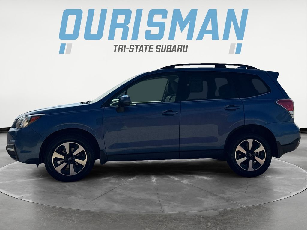 2017 Subaru Forester 2.5i Limited photo 3
