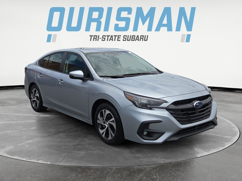 2025 Subaru Legacy Premium's photo