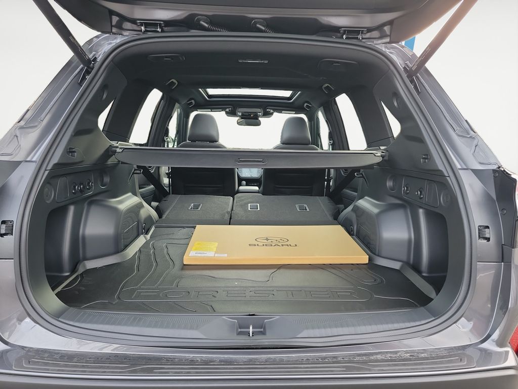 2026 Subaru Forester Premium - Photo 17