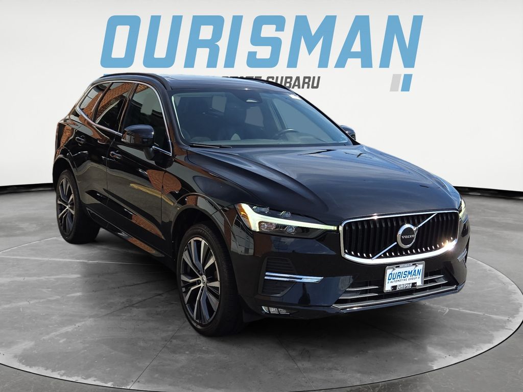 2022 Volvo XC60 Momentum