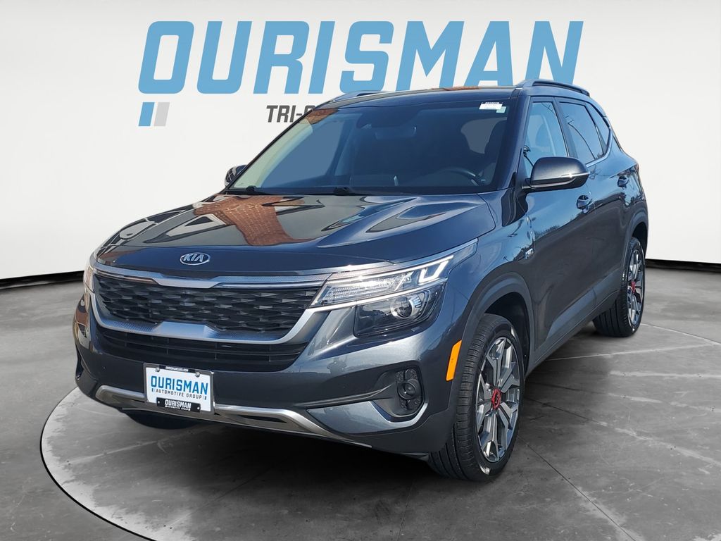 Used 2021 Kia Seltos S with VIN KNDEUCA24M7042020 for sale in Newark, DE