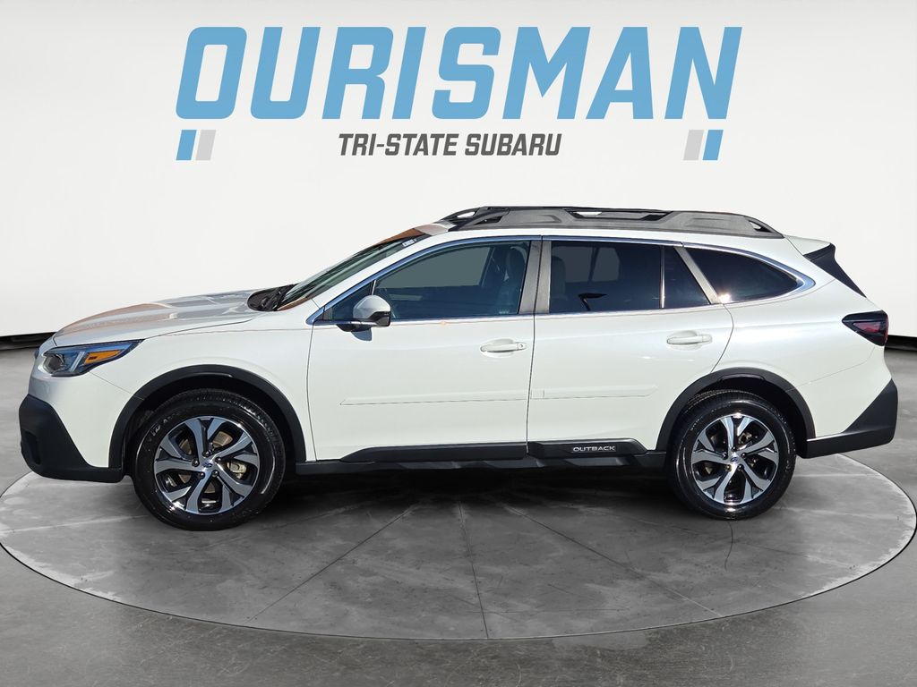 2022 Subaru Outback Limited XT photo 2