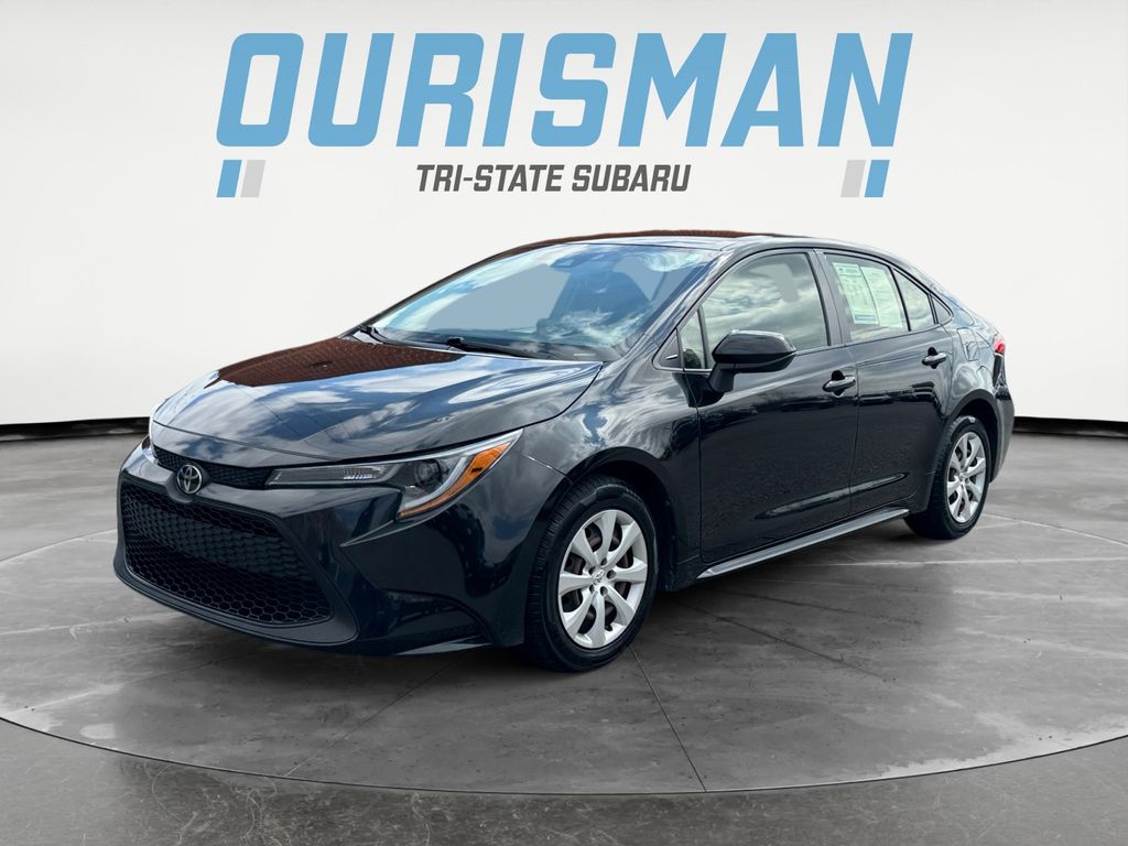 Used 2020 Toyota Corolla LE with VIN JTDEPRAE8LJ087449 for sale in Newark, DE