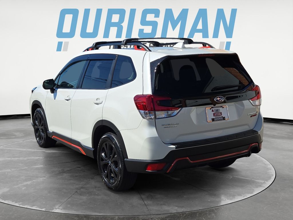 2023 Subaru Forester Sport photo 2