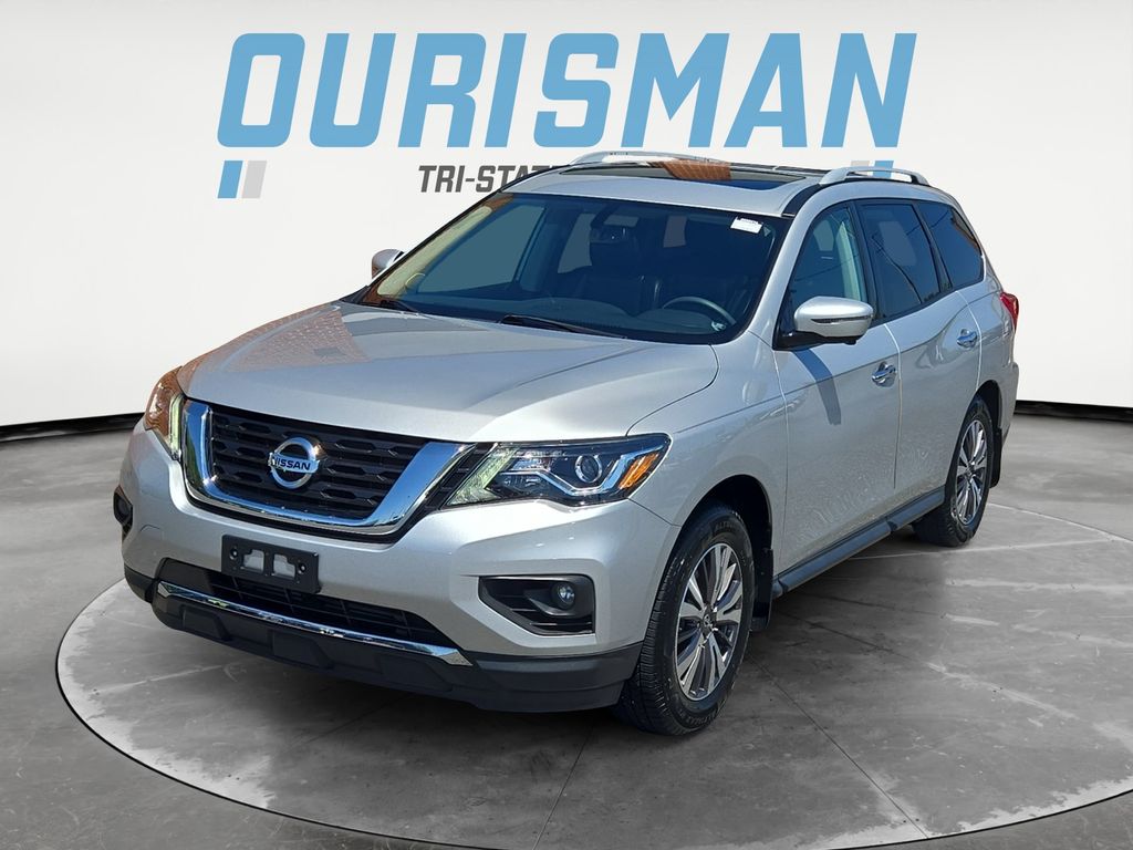 Used 2017 Nissan Pathfinder SL with VIN 5N1DR2MM0HC651053 for sale in Newark, DE