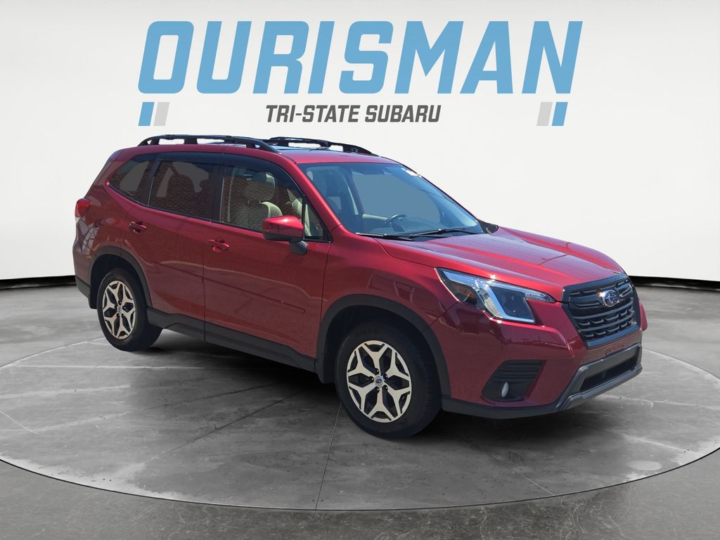 2022 Subaru Forester Premium's photo