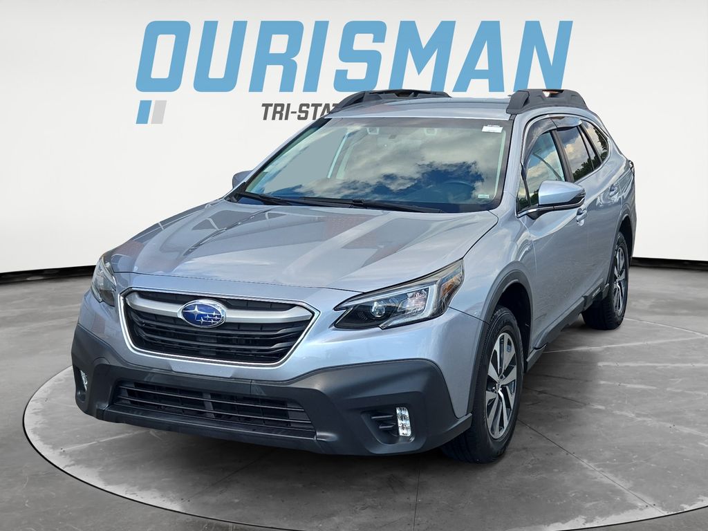 2020 Subaru Outback Premium photo 2