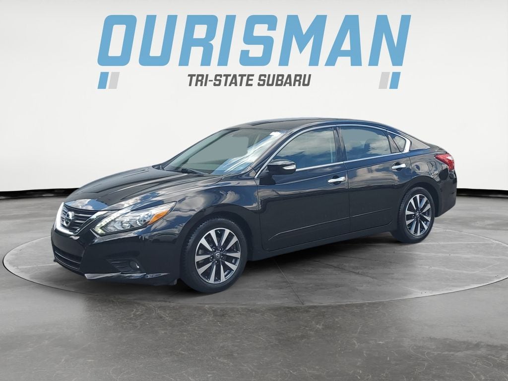 Used 2017 Nissan Altima SL with VIN 1N4AL3AP5HC163249 for sale in Newark, DE