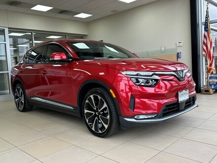 2025 VinFast VF 8 Plus SUV