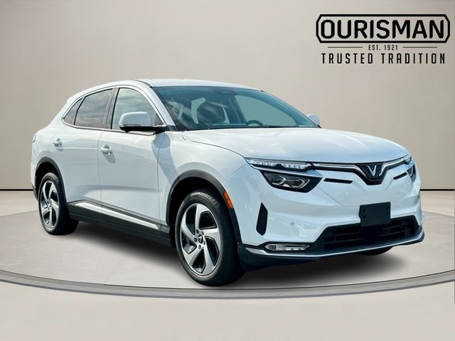 2025 VinFast VF 8