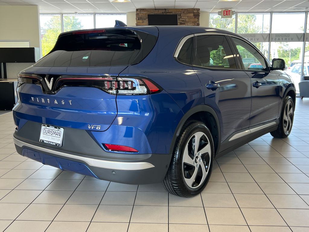 2025 Vinfast VF 8 8 photo 4