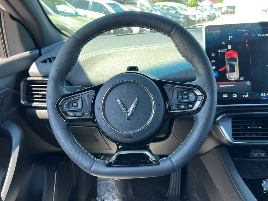 2025 VinFast VF 8 Plus - Photo 24