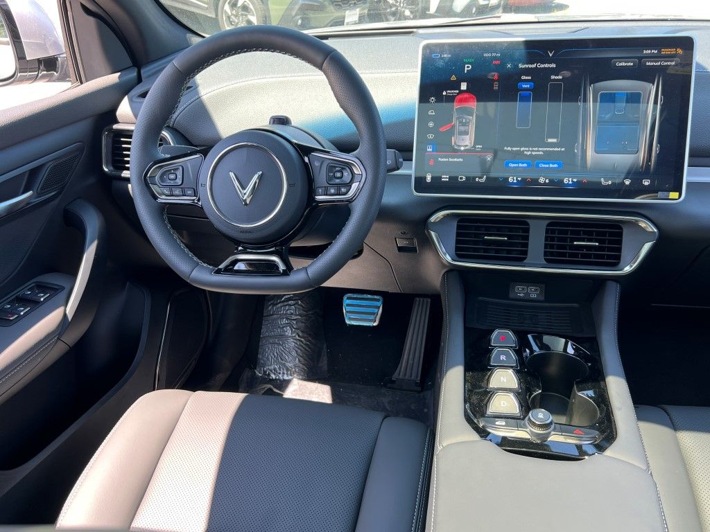2025 VinFast VF 8 Plus - Photo 20