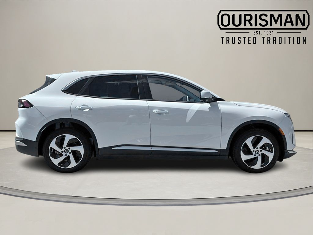 2025 Vinfast VF 8 8 photo 4