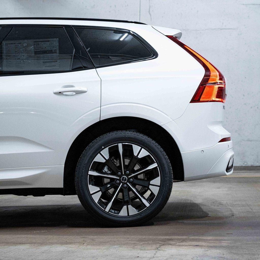 New 2026 Volvo XC60 B5 Plus SUV