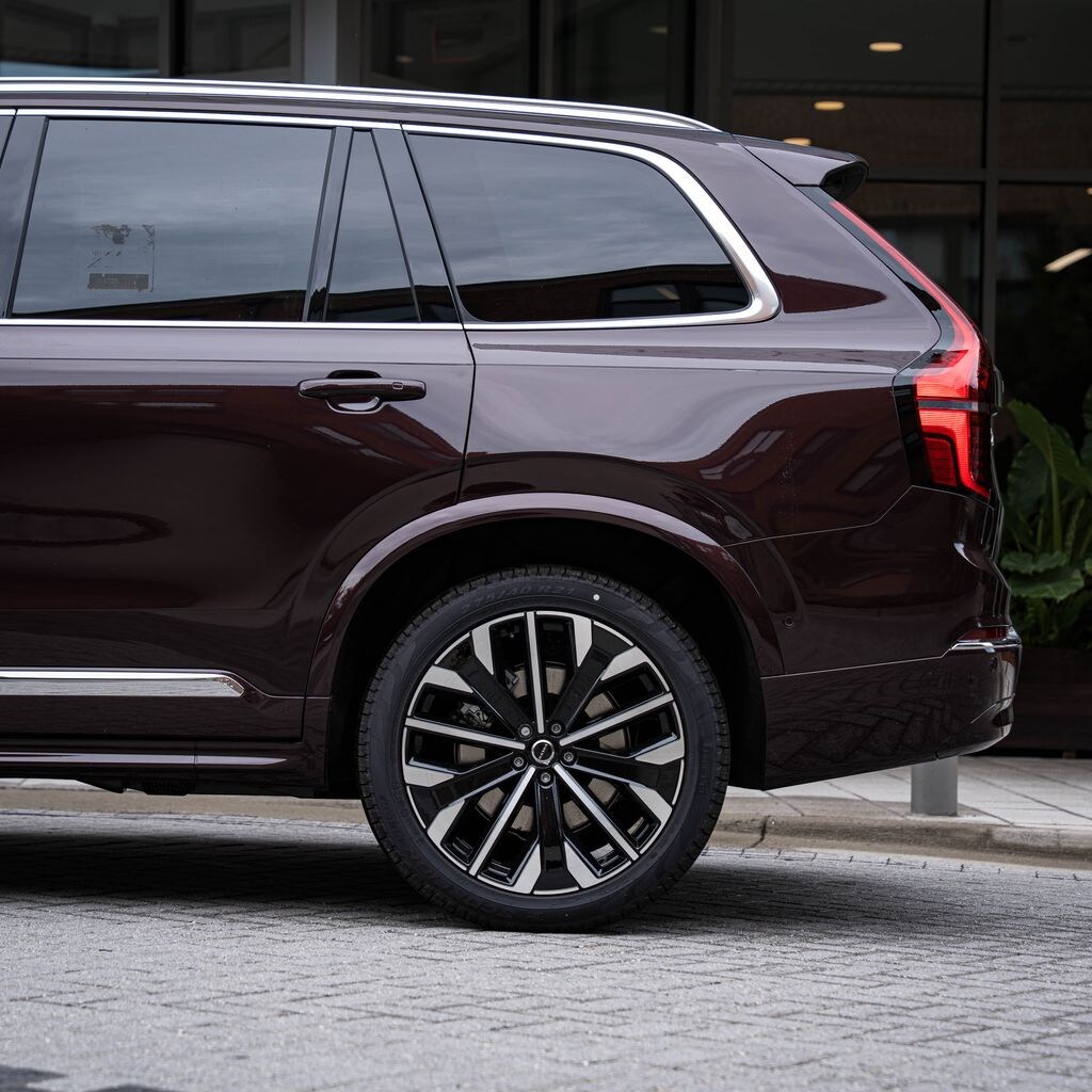 New 2026 Volvo XC90 plug-in hybrid T8 Ultra 7-Seater SUV