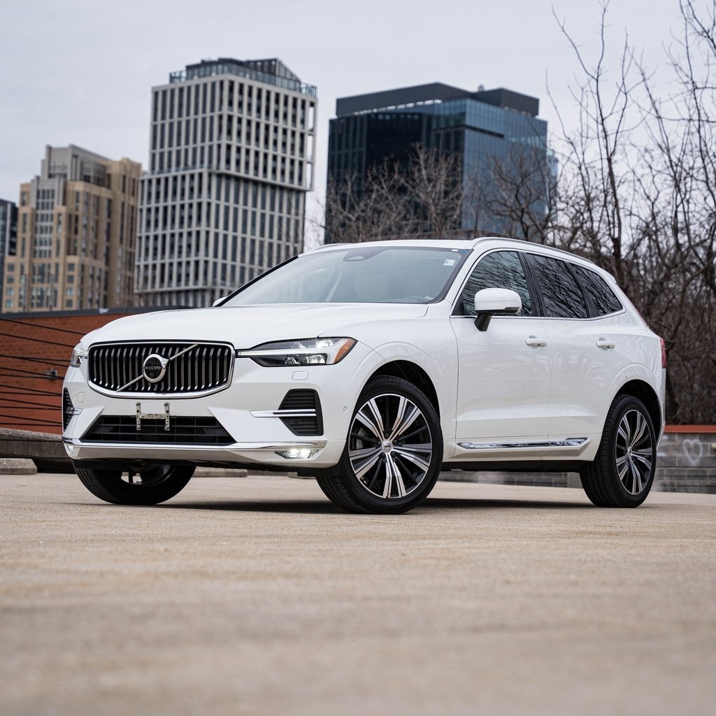 2022 Volvo XC60 Inscription's photo