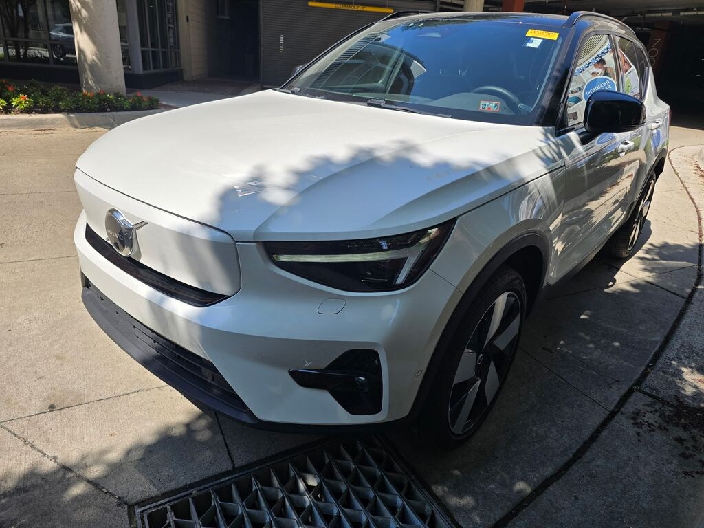 Used 2023 Volvo XC40 Recharge Pure Electric Ultimate SUV
