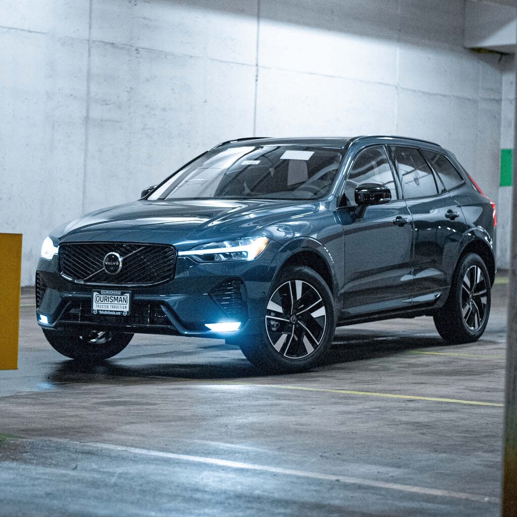 New 2026 Volvo XC60 B5 Plus SUV