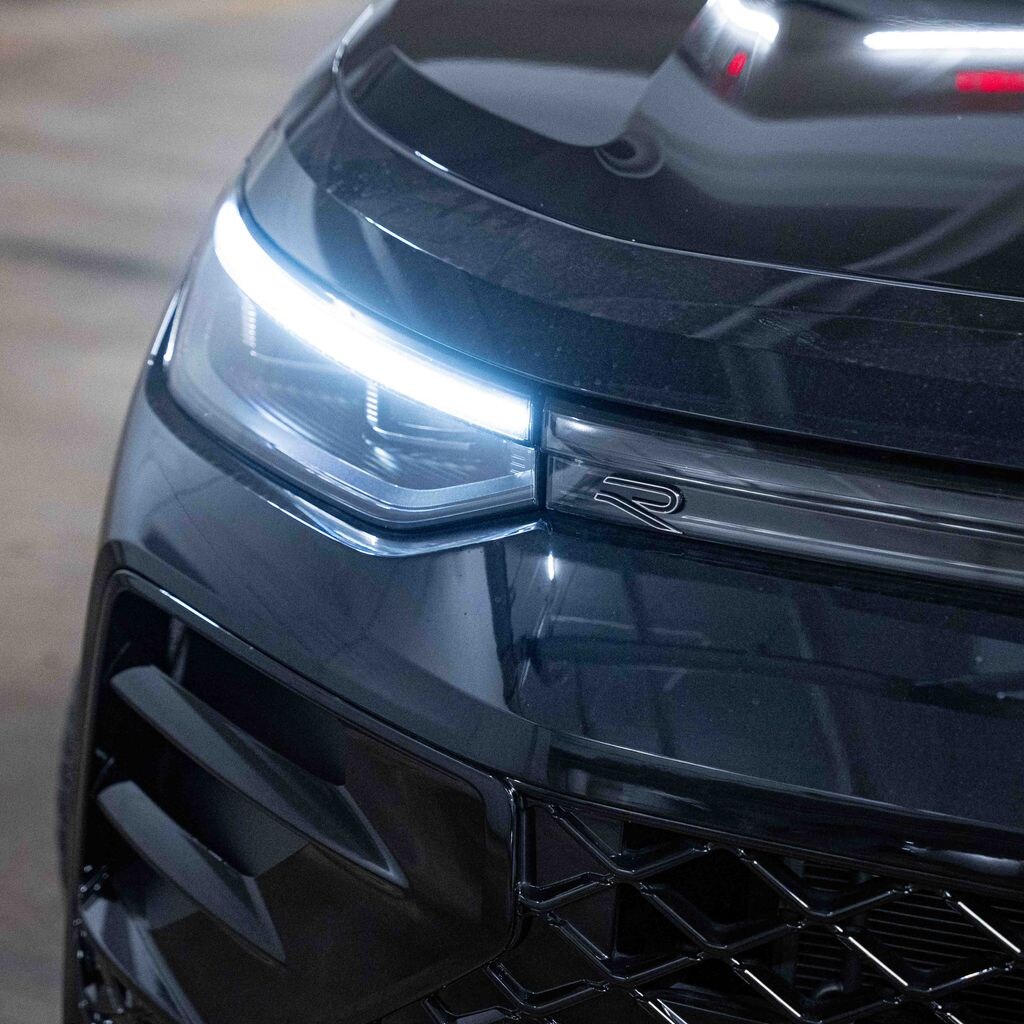 New 2026 Volkswagen Tiguan 2.0T SE R-Line Black SUV