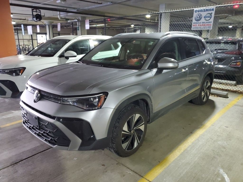 Used 2025 Volkswagen Taos 1.5T SE SUV