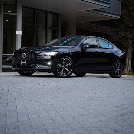 2025 Volvo S60 B5 Plus Sedan