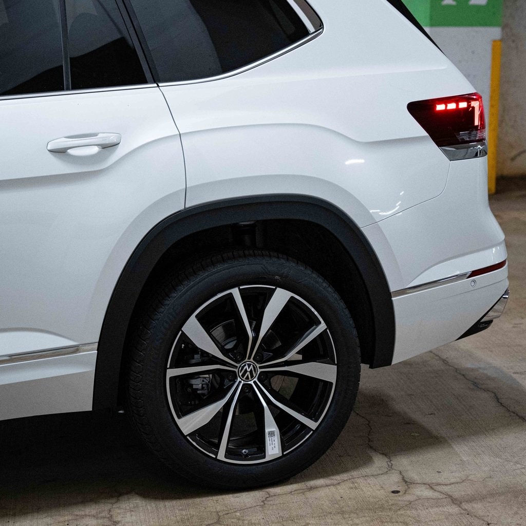 New 2026 Volkswagen Atlas 2.0T SEL Premium R-Line SUV