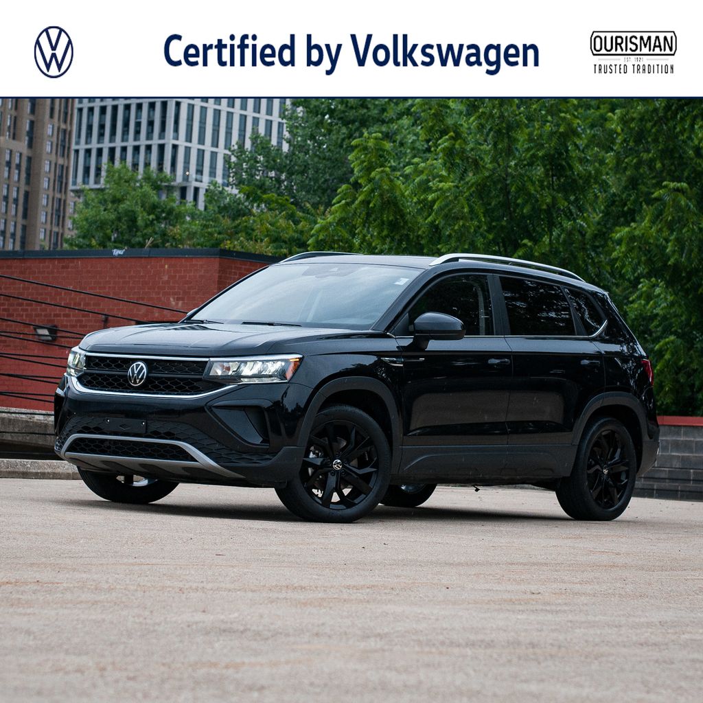2023 Volkswagen Taos 1.5T SE 4Motion's photo