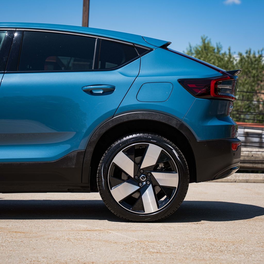 Used 2023 Volvo C40 Recharge Pure Electric Ultimate SUV