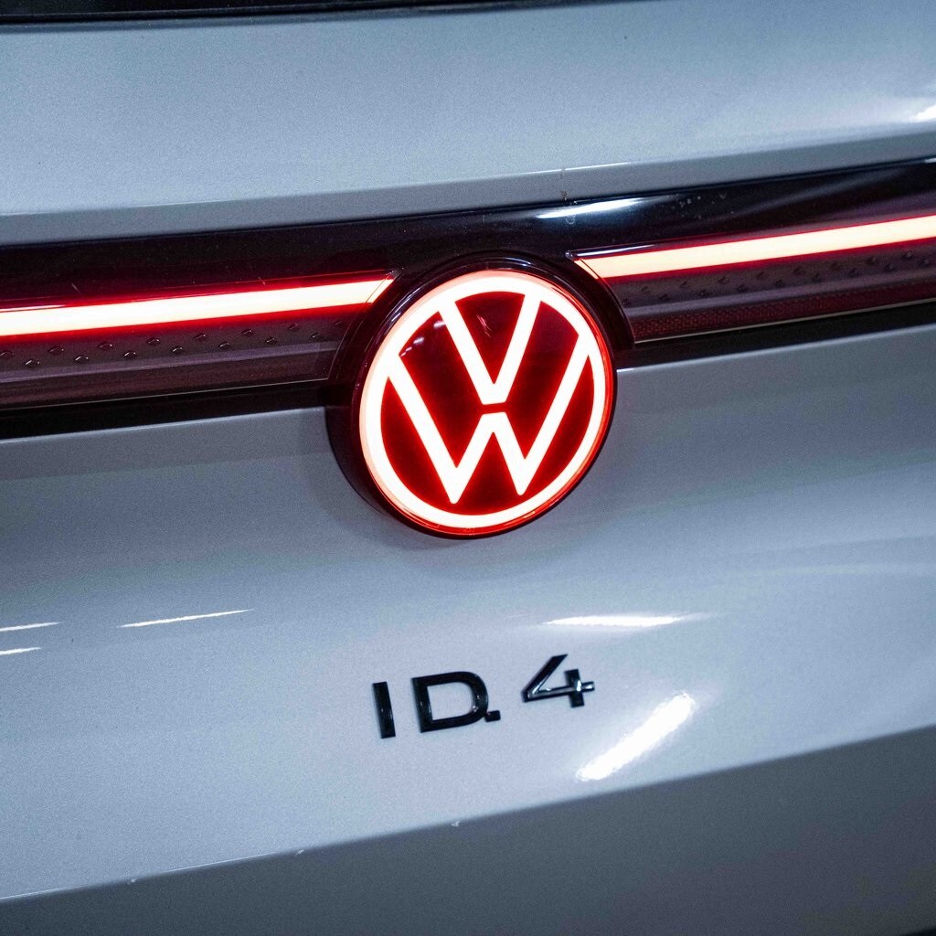 2025 Volkswagen ID.4 Pro S photo 3