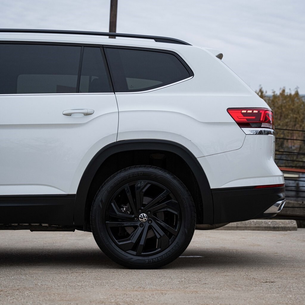 2022 Volkswagen Atlas SE Technology photo 3