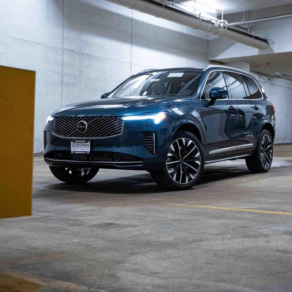 New 2026 Volvo XC90 plug-in hybrid T8 Ultra 7-Seater SUV