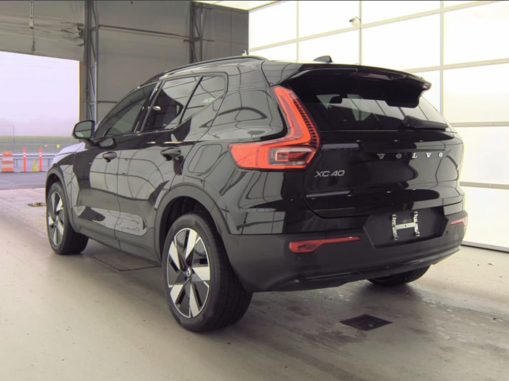 Certified 2024 Volvo XC40 Recharge Pure Electric Core SUV