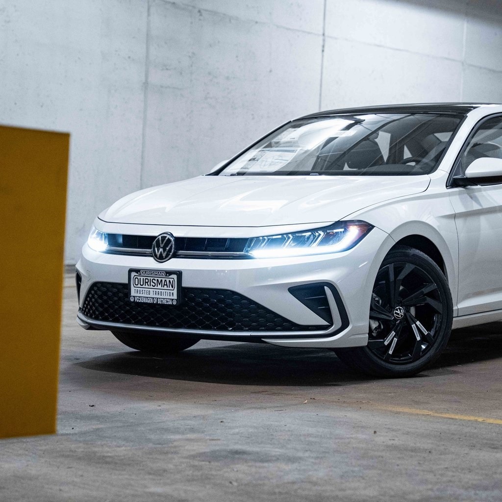 New 2026 Volkswagen Jetta 1.5T SE Sedan