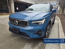2023 Volvo XC40 B5 Plus Bright Theme SUV