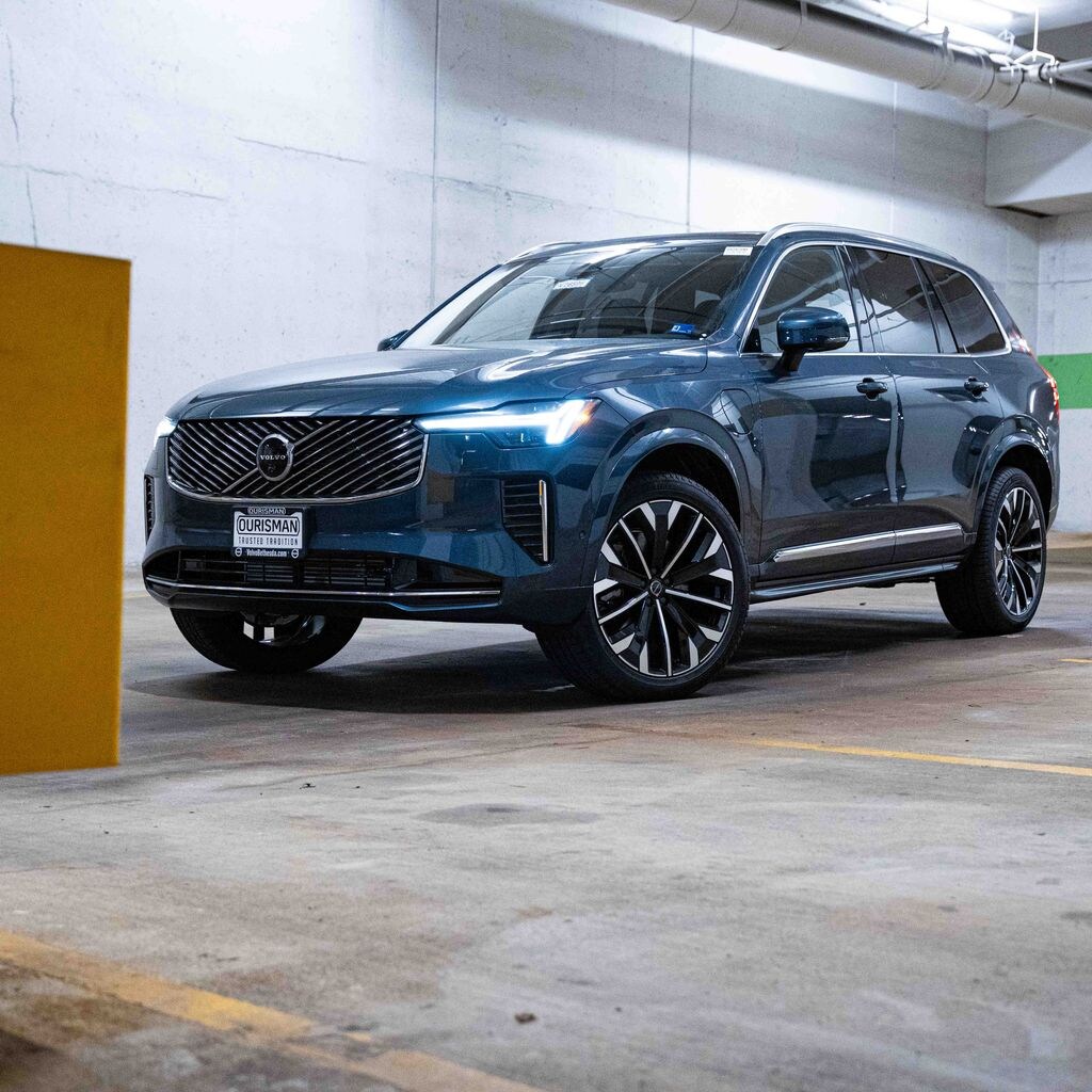 New 2026 Volvo XC90 plug-in hybrid T8 Plus 7-Seater SUV