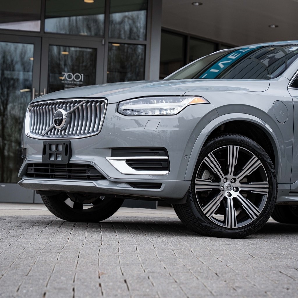 Used 2024 Volvo XC90 plug-in hybrid T8 Plus Bright Theme 7 Passenger SUV