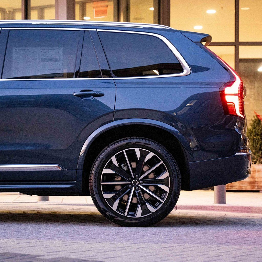 New 2026 Volvo XC90 B6 Ultra 7-Seater SUV