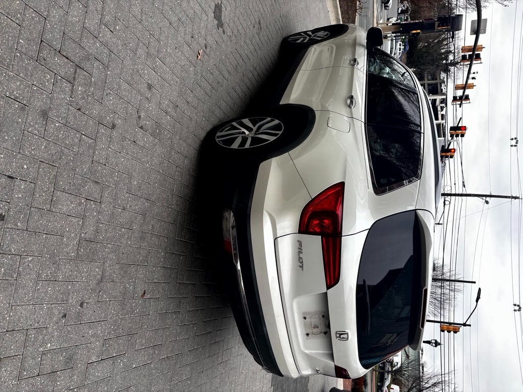 Used 2017 Honda Pilot Elite SUV