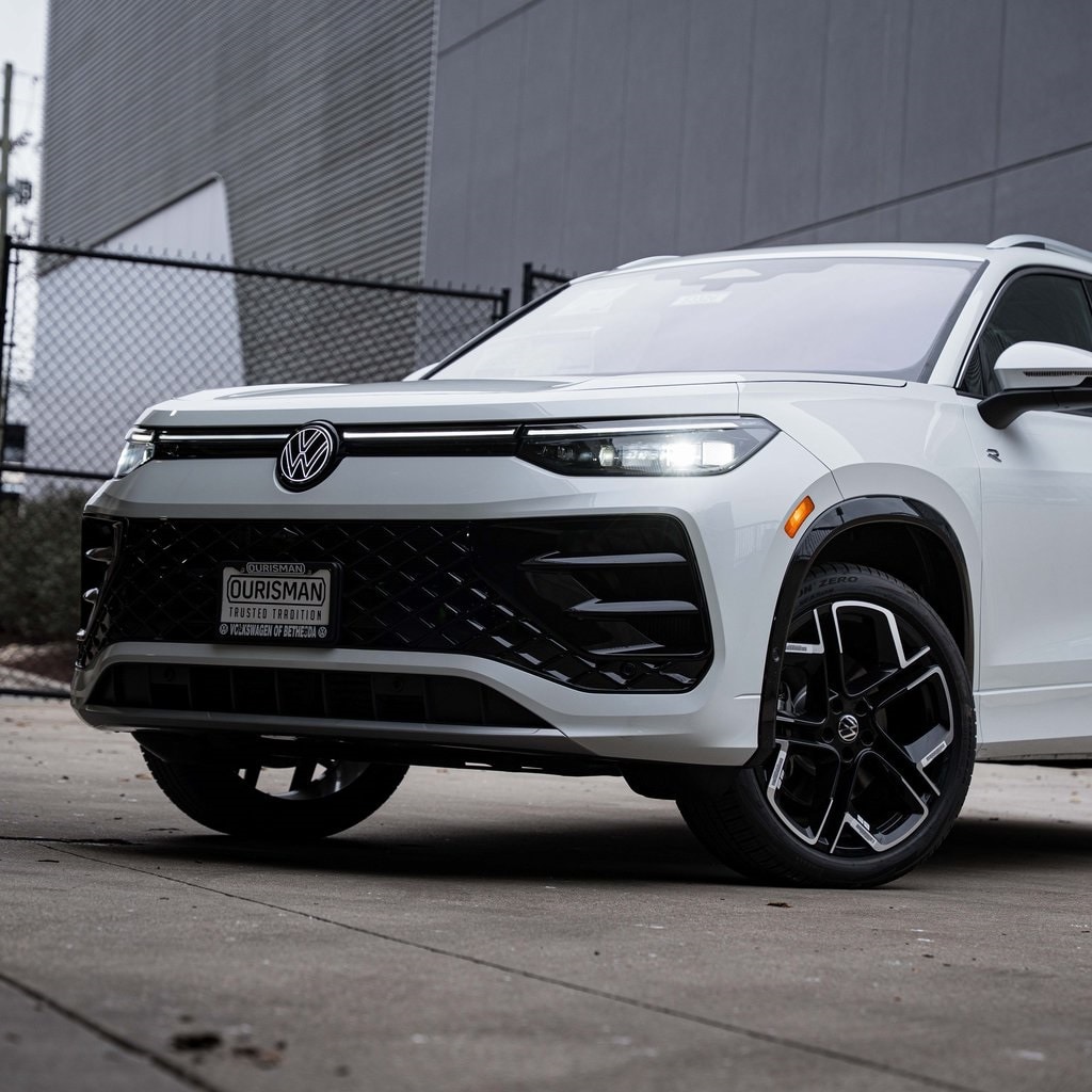 New 2026 Volkswagen Tiguan 2.0T SEL R-Line Turbo SUV