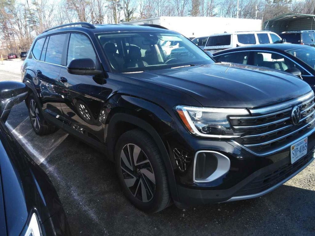 Used 2025 Volkswagen Atlas 2.0T SE w/Technology SUV