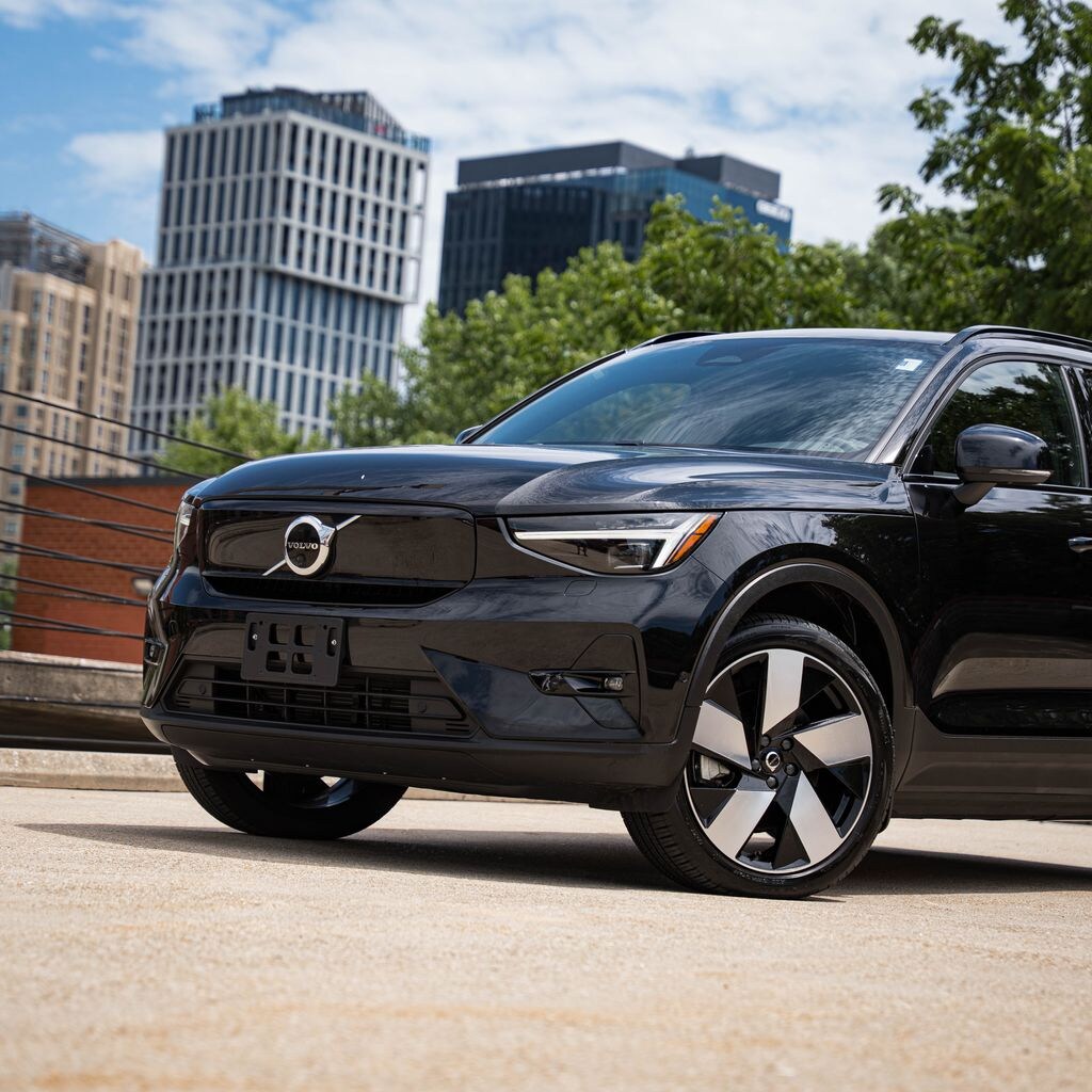 Certified 2023 Volvo XC40 Recharge Pure Electric Ultimate SUV