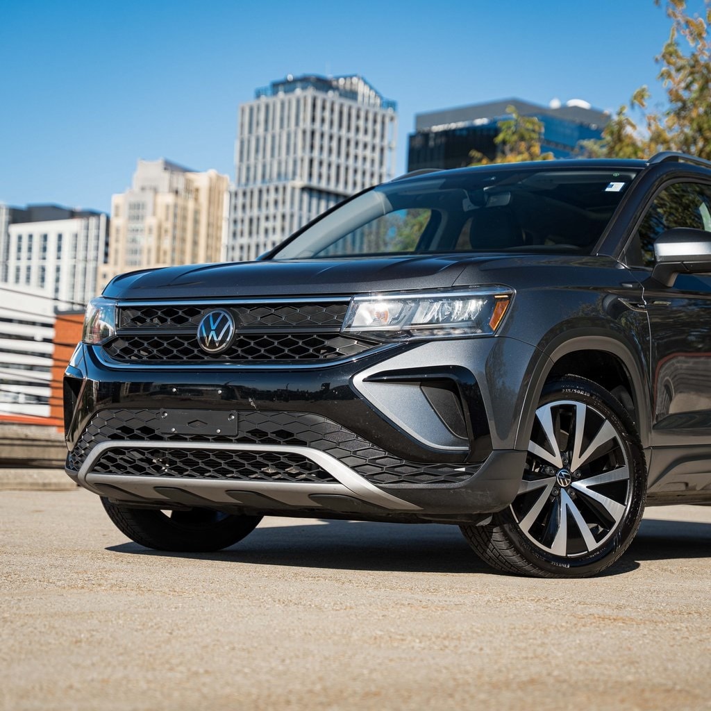 Used 2023 Volkswagen Taos 1.5T SE SUV