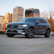 2023 Volvo XC60 B6 Ultimate Bright Theme SUV