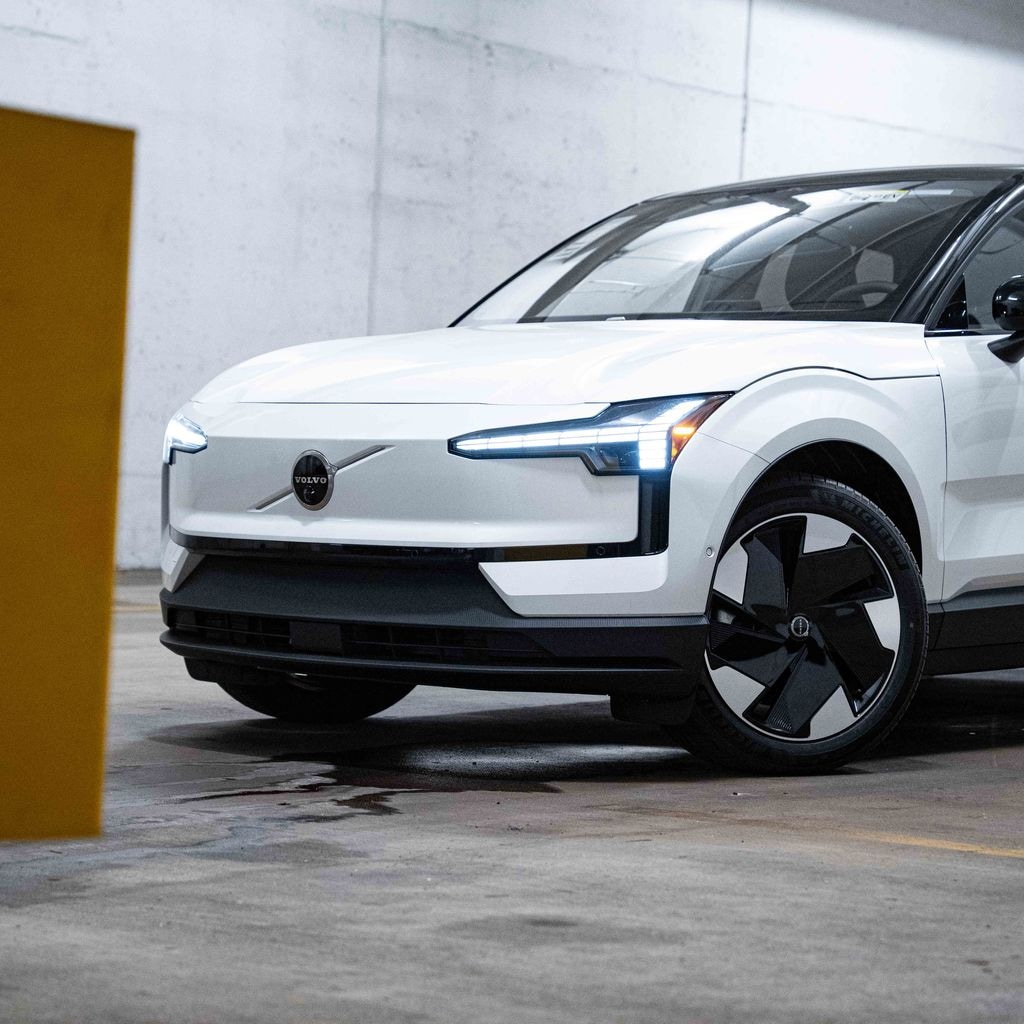 New 2026 Volvo EX30 Twin Motor Ultra SUV