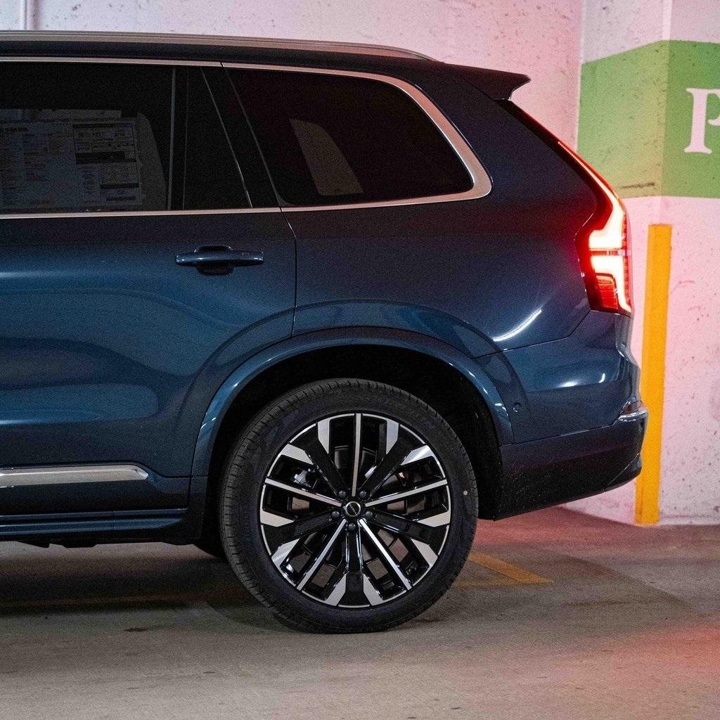 New 2025 Volvo XC90 plug-in hybrid T8 (2025.5) Ultra 7-Seater SUV