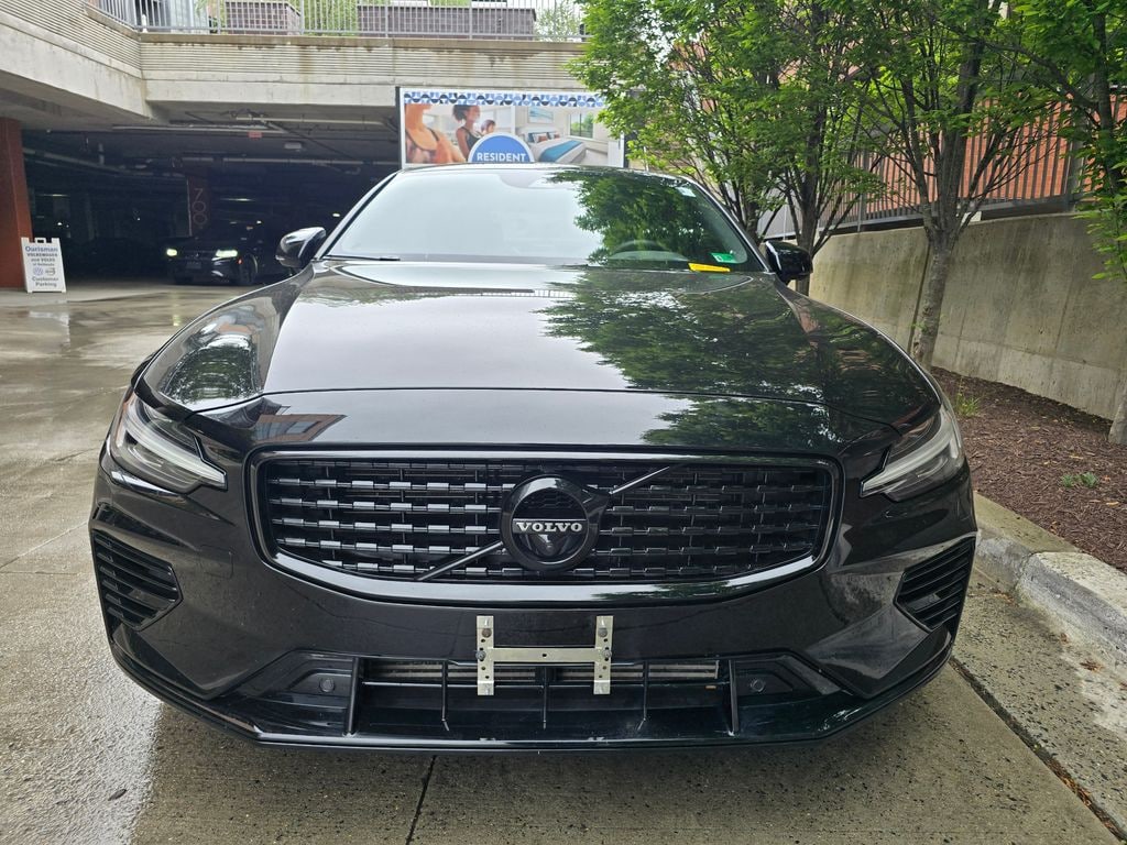 Used 2022 Volvo S60 Recharge Plug-In Hybrid T8 Black Edition R-Design Extended Range Sedan