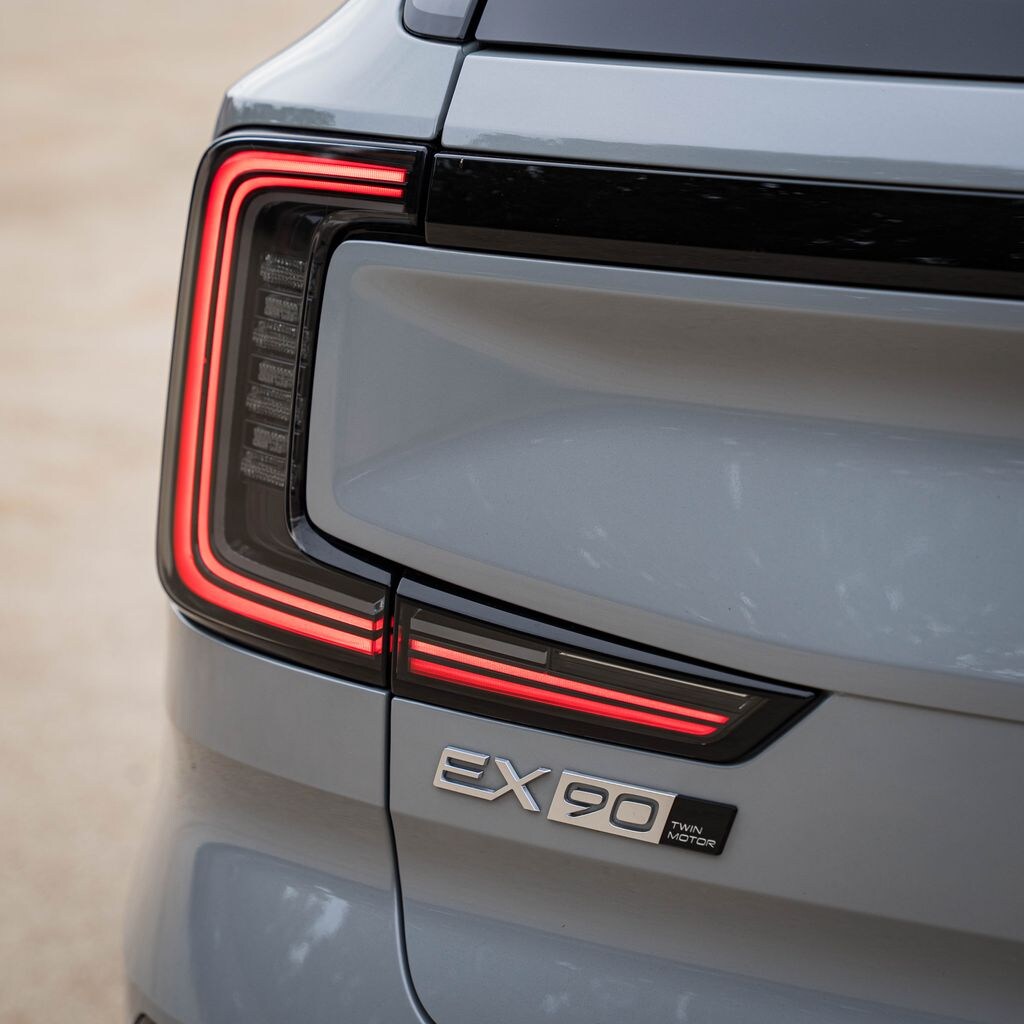 Certified 2025 Volvo EX90 Twin Motor Ultra SUV