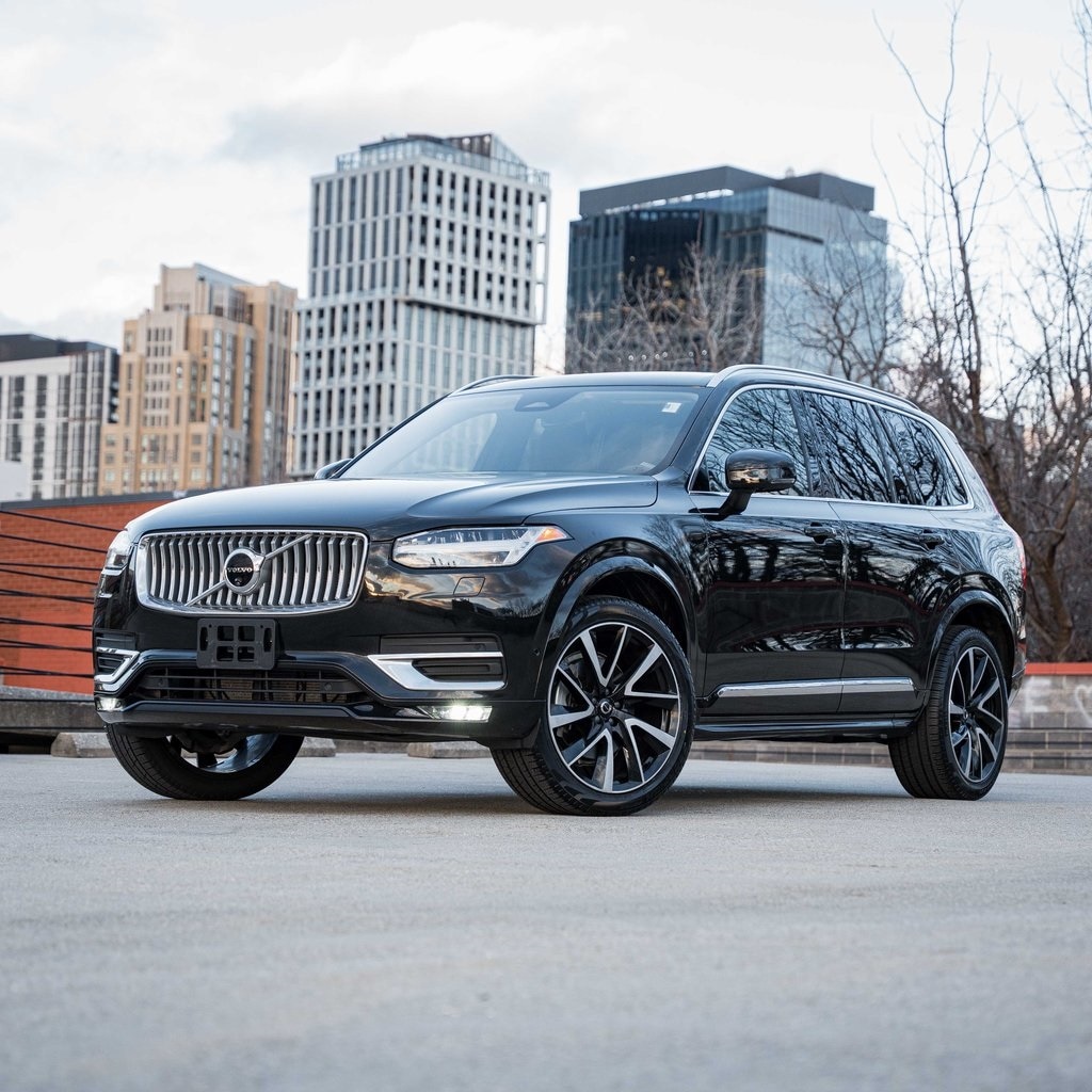 2024 Volvo XC90 Plus's photo